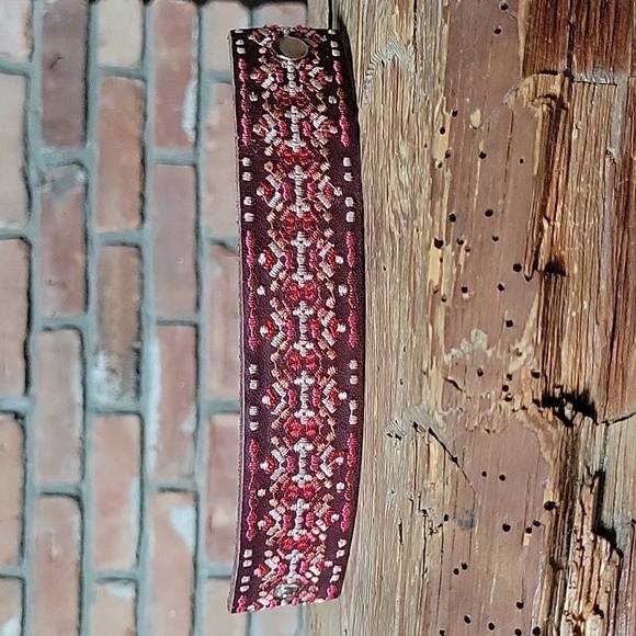 Embroidered Leather Cuff Bracelet - Picture 7 of 9